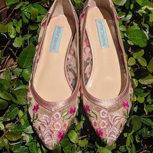 Betsey Johnson Leah Floral Ballet Flats / Size 6